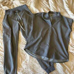 Gray Figs Scrub set